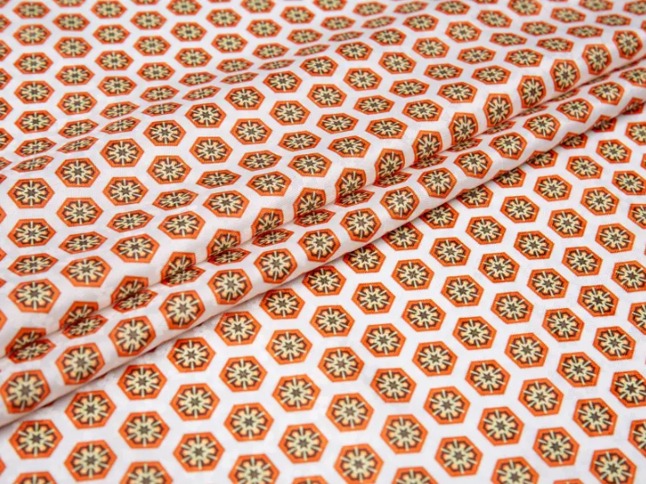 Prečo je polyesterové vikólové jacquard vytlačené podšívkovú tkaninu prvou voľbou pre špičkové podšívky?